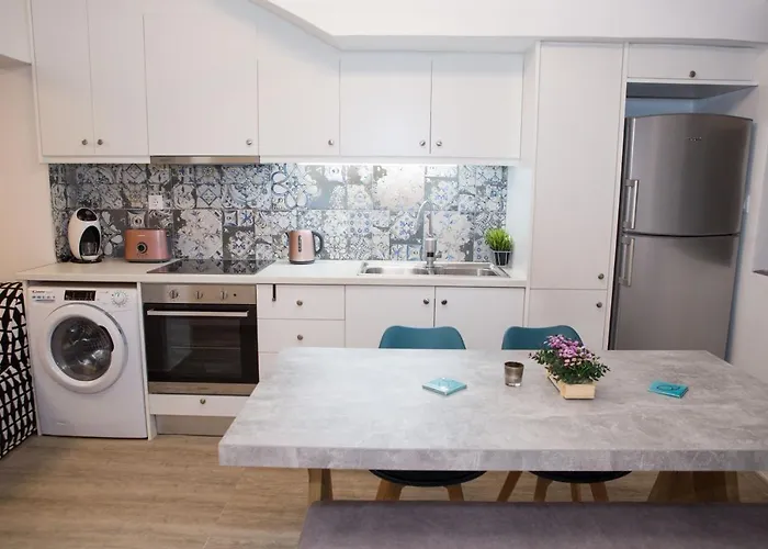 Stylish, Comfortable, Basement Loft-Like With Amenities